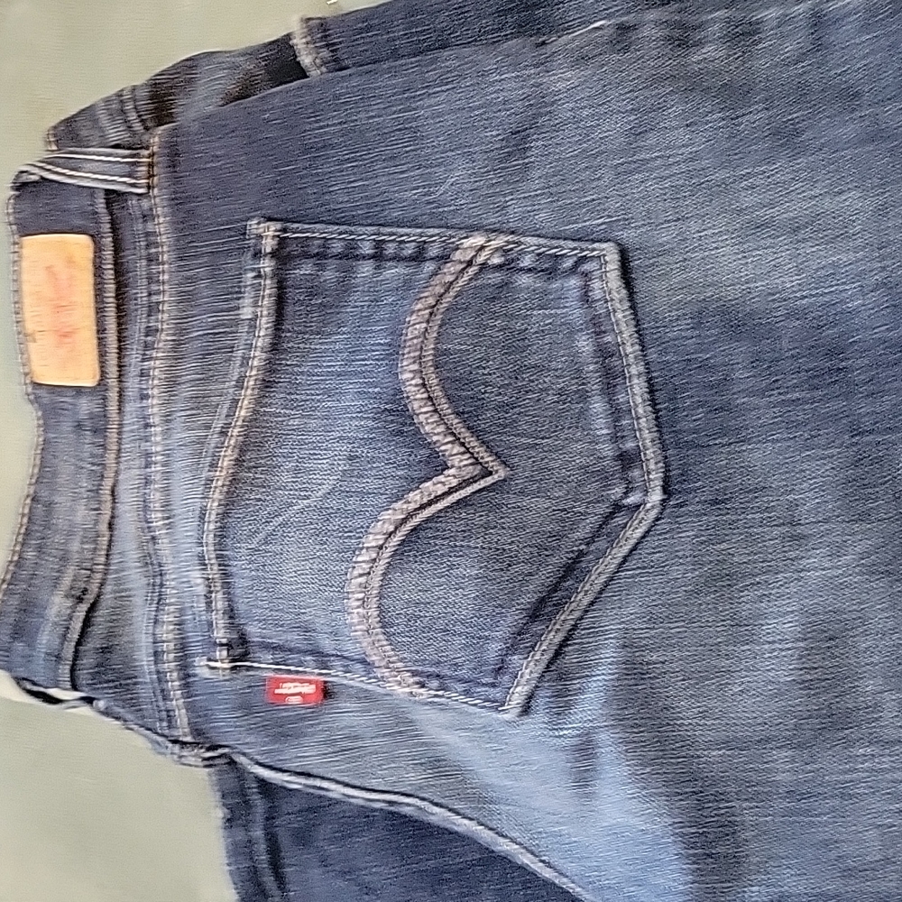 Womens Levis 528